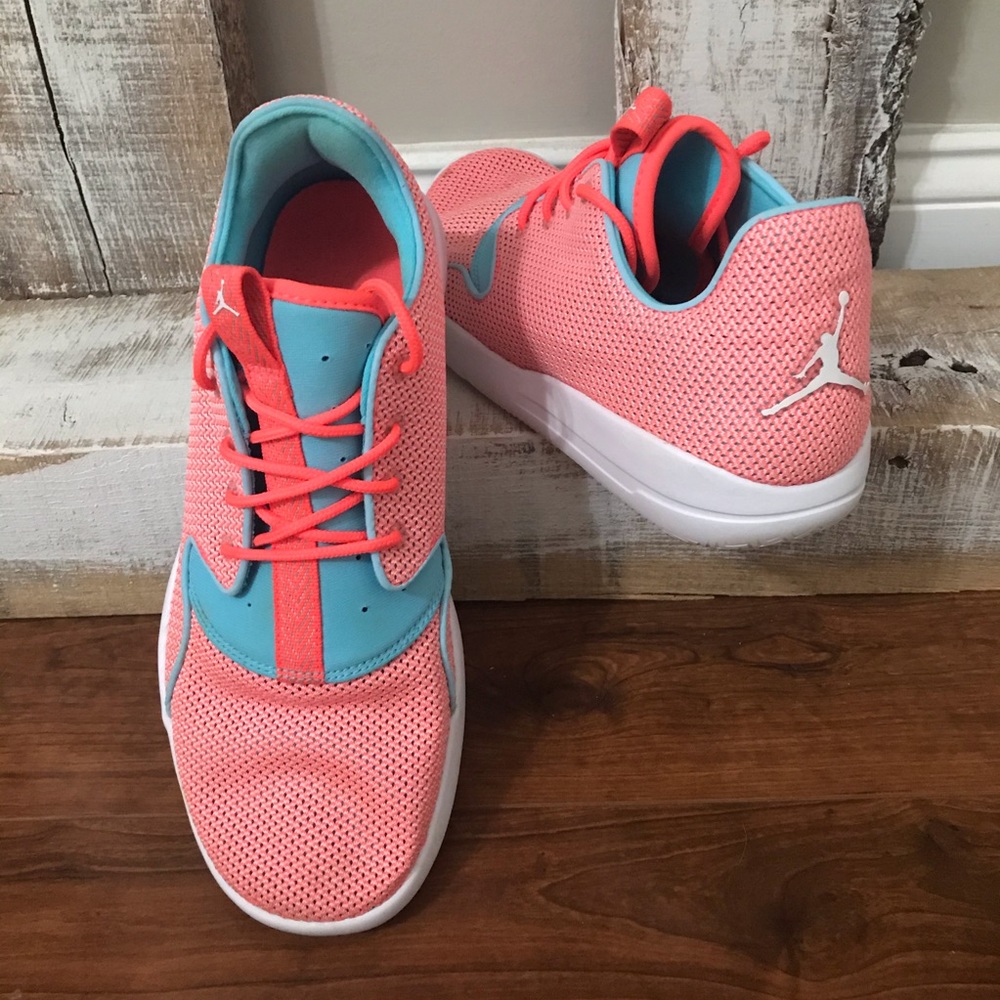 Like New Women’s Jordan’s